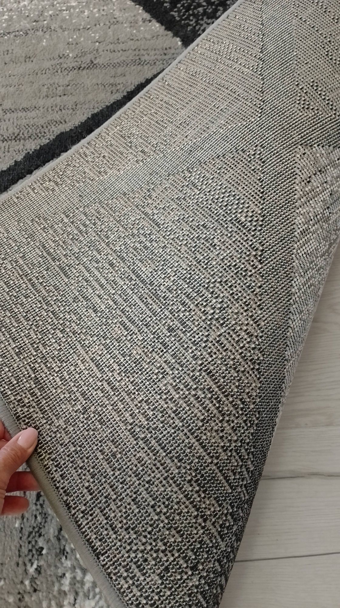 Dywan 160/220 Nowoczesny wzór