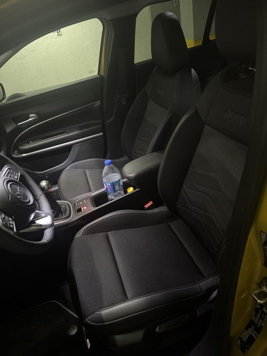 JEEP AVENGER ALTITUDE 1.2 + Led Pack & Infotainment