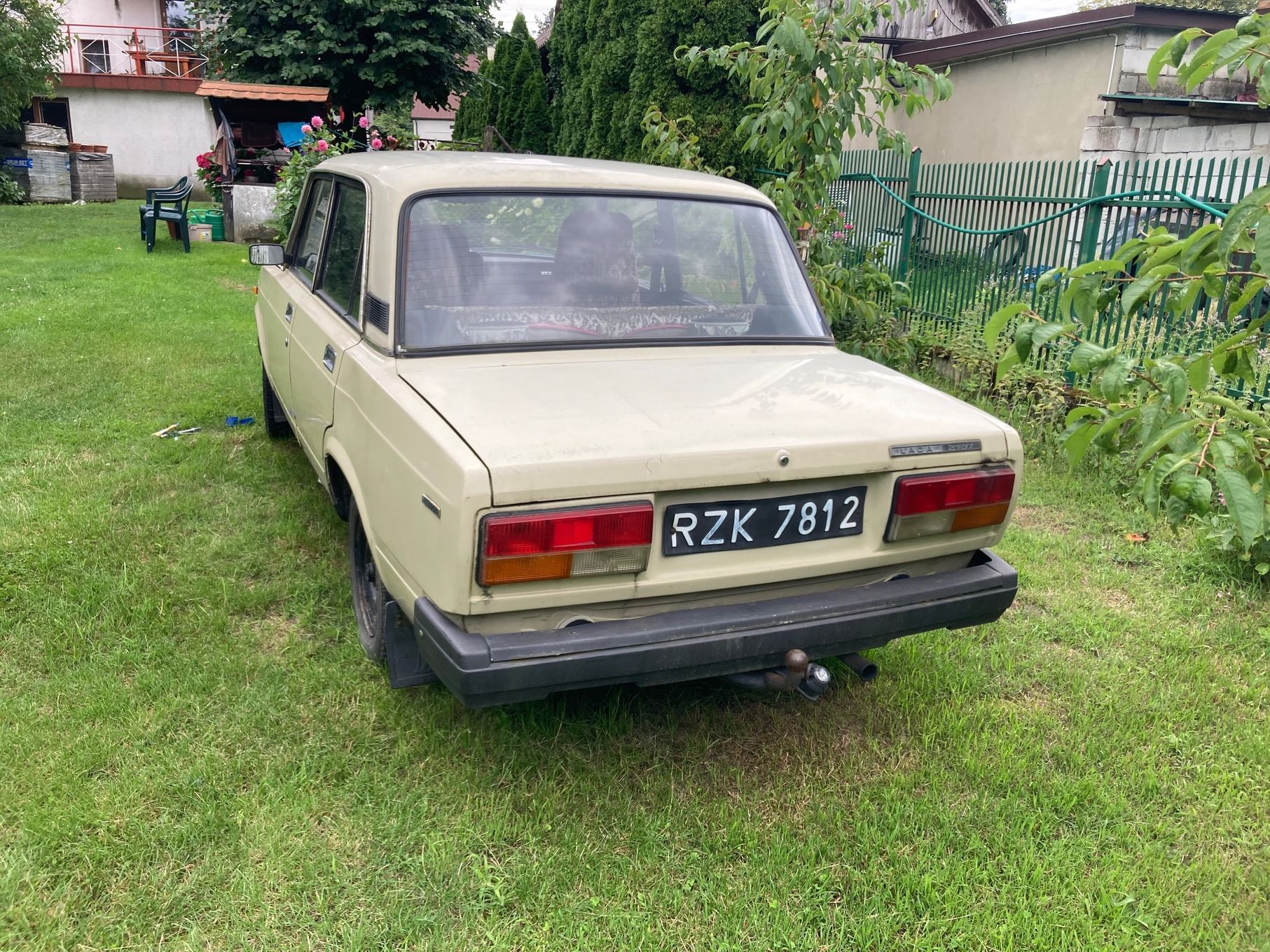Lada 2107 Lada od pierwszego właściciela w kolorze Kość Słoniowa