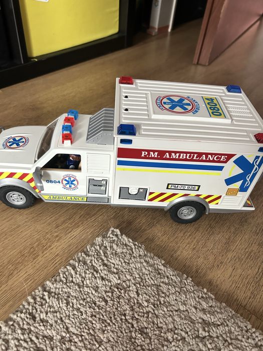 Playmobile ambulans