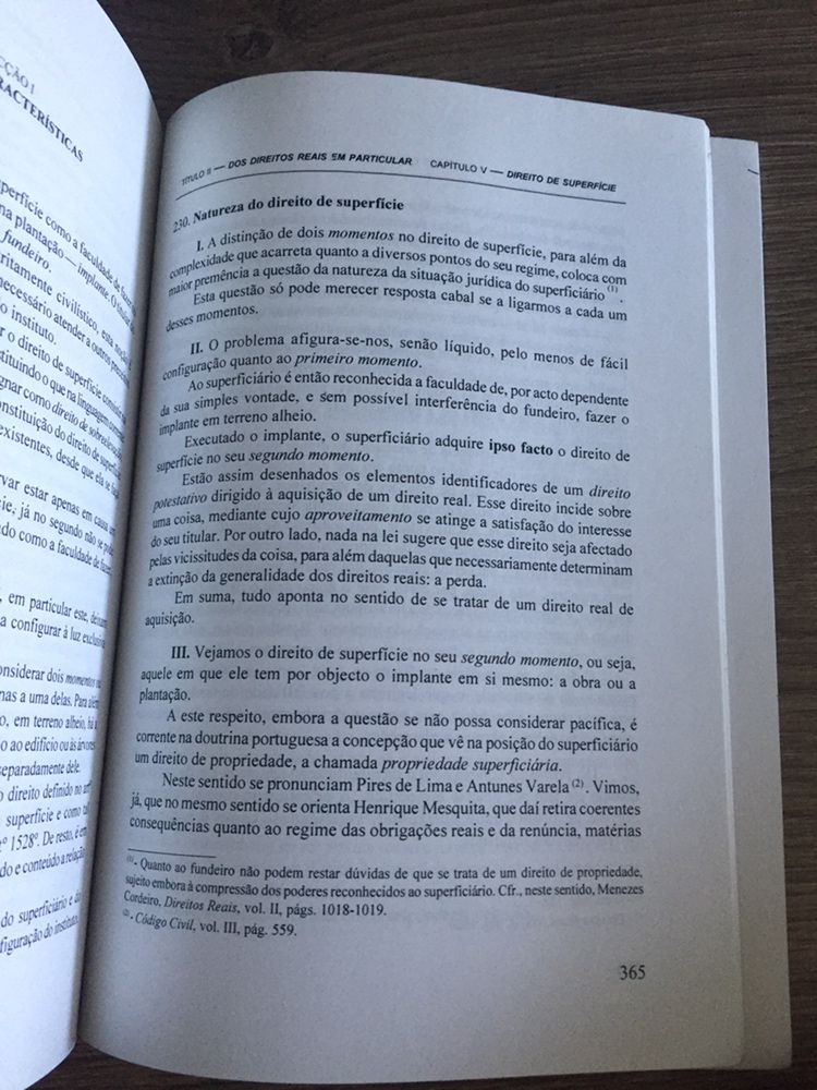Lições de Direitos Reais - Prof. Dr. Luis Carvalho Fernandes