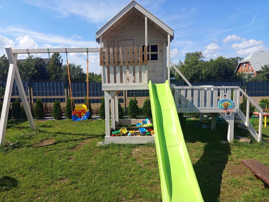 Domek drewniany plac zabaw dla dzieci