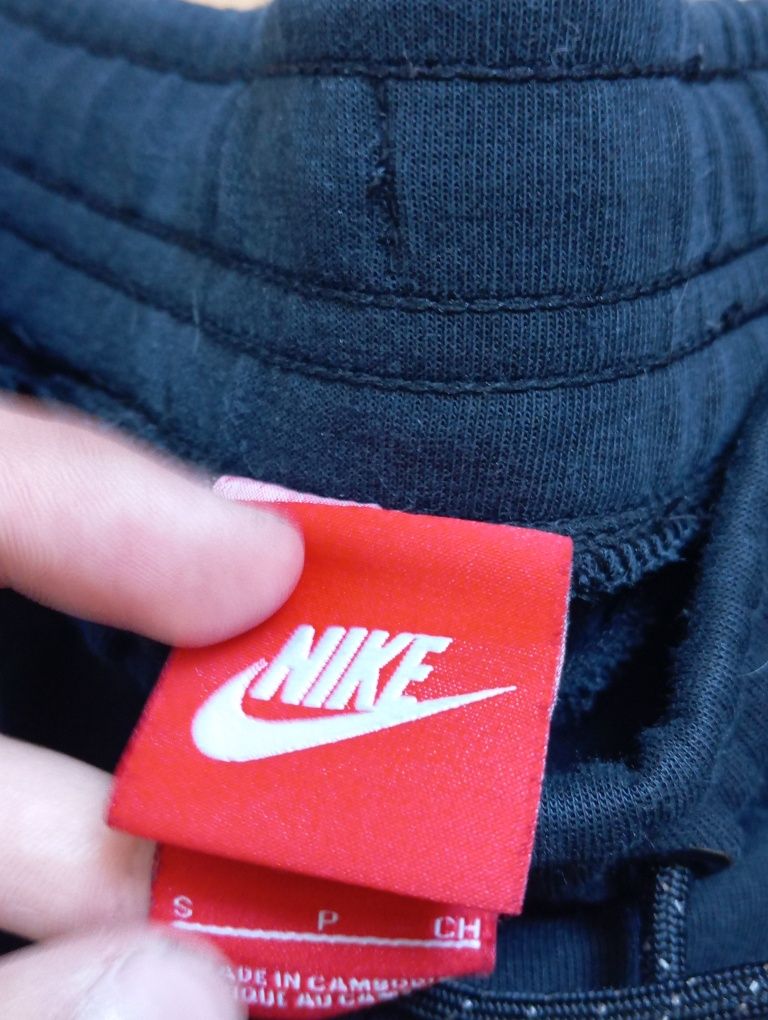 Штани tech fleece