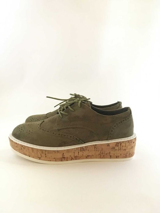 Жіночі туфлі нові