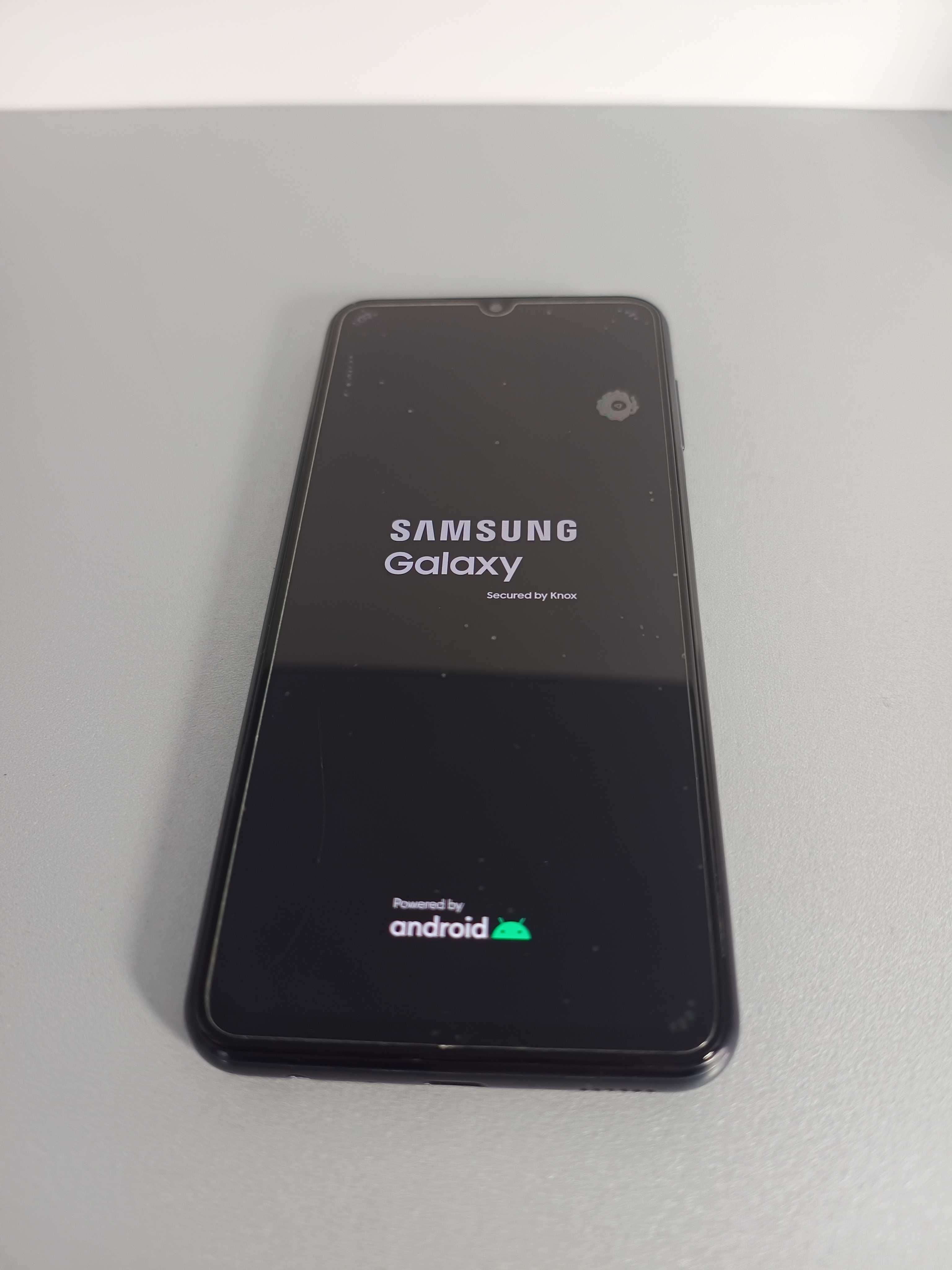 Smartfon Samsung Galaxy A23 4 GB / 64 GB 5G czarny