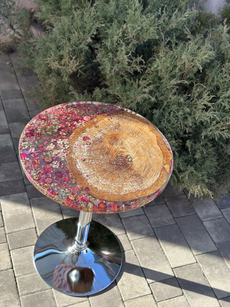 Стол из епоксидной смолы