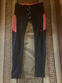 Legginsy Nike do biegania damskie