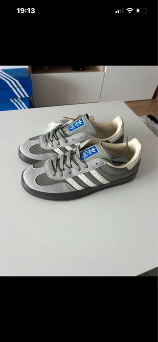 Adidas Gazelle, Cinsentas