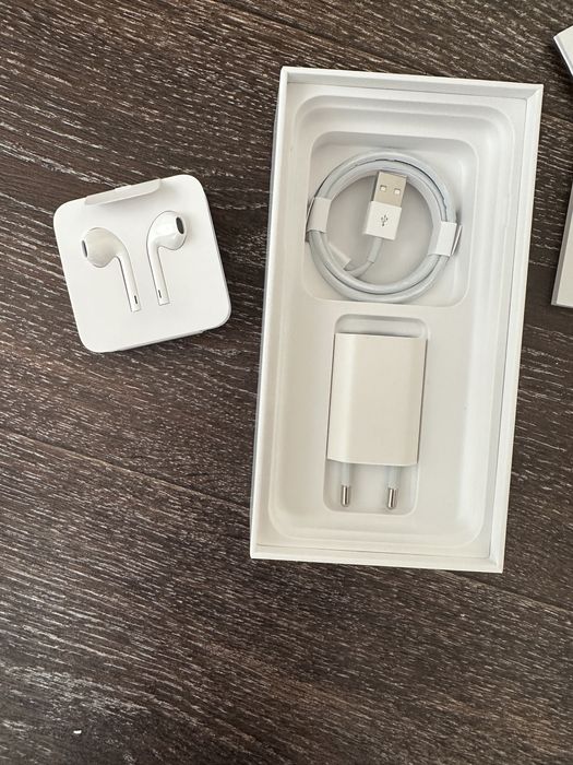 Оригинальные кабель, блок зарядки и наушники Iphone 8 plus Red