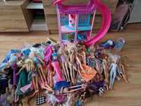 Domek Chelsea + rozne barbie