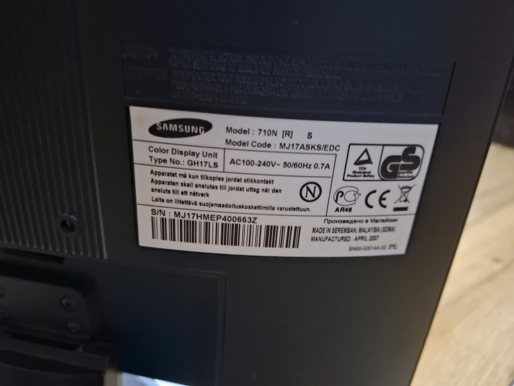 2 monitory pc Samsung