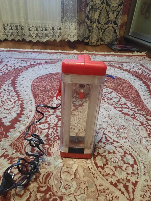 Продається ліхтар переносний