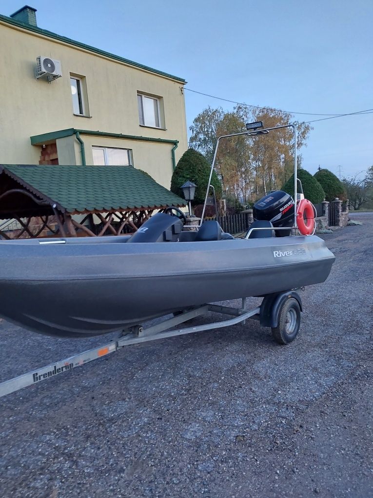 Lódź River Boat 420