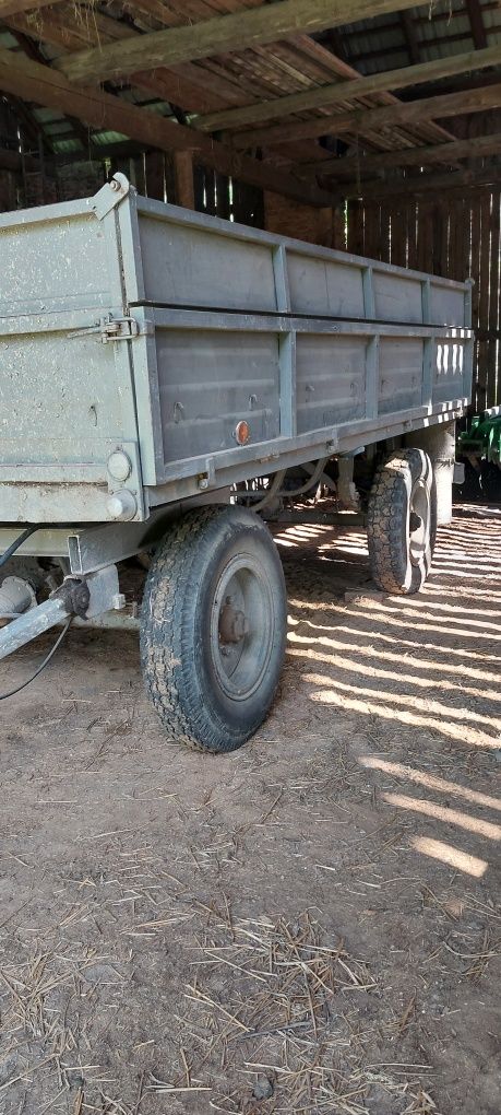 Przyczepa autosan D46b
