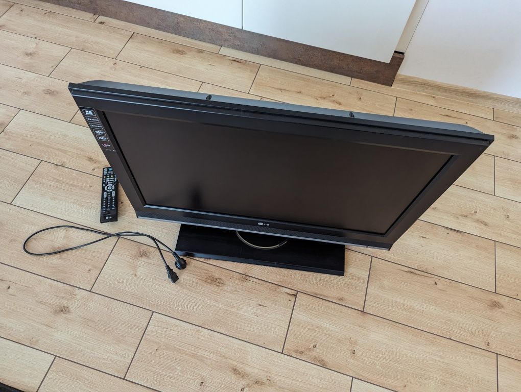 Telewizor LCD 32" LG 32LC41-ZA