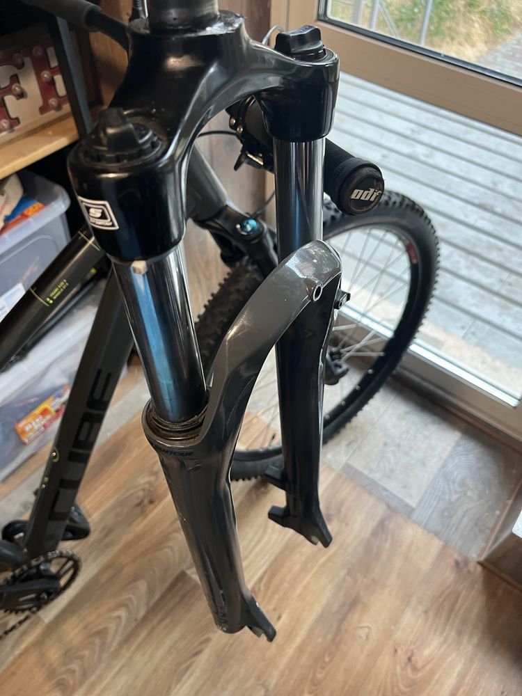 SR Suntour XCT Disc, 100mm 27.5  (не fox, не roxshock, не manitou)
