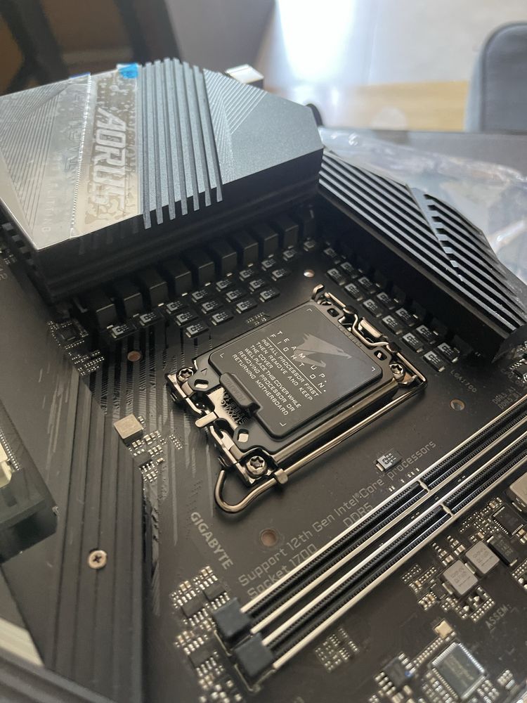 Gigabyte Aorus Z690 Tachyon