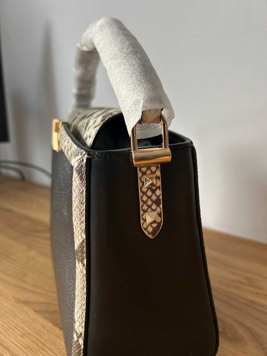 Wyjątkowa torebka Michael Kors Karlie