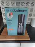 Nowy Saturator SodaStream Terra + 2 butelki + Syrop Pepsi zero.