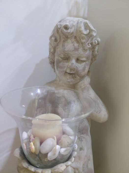 Estátua decorativa anjo com castiçal