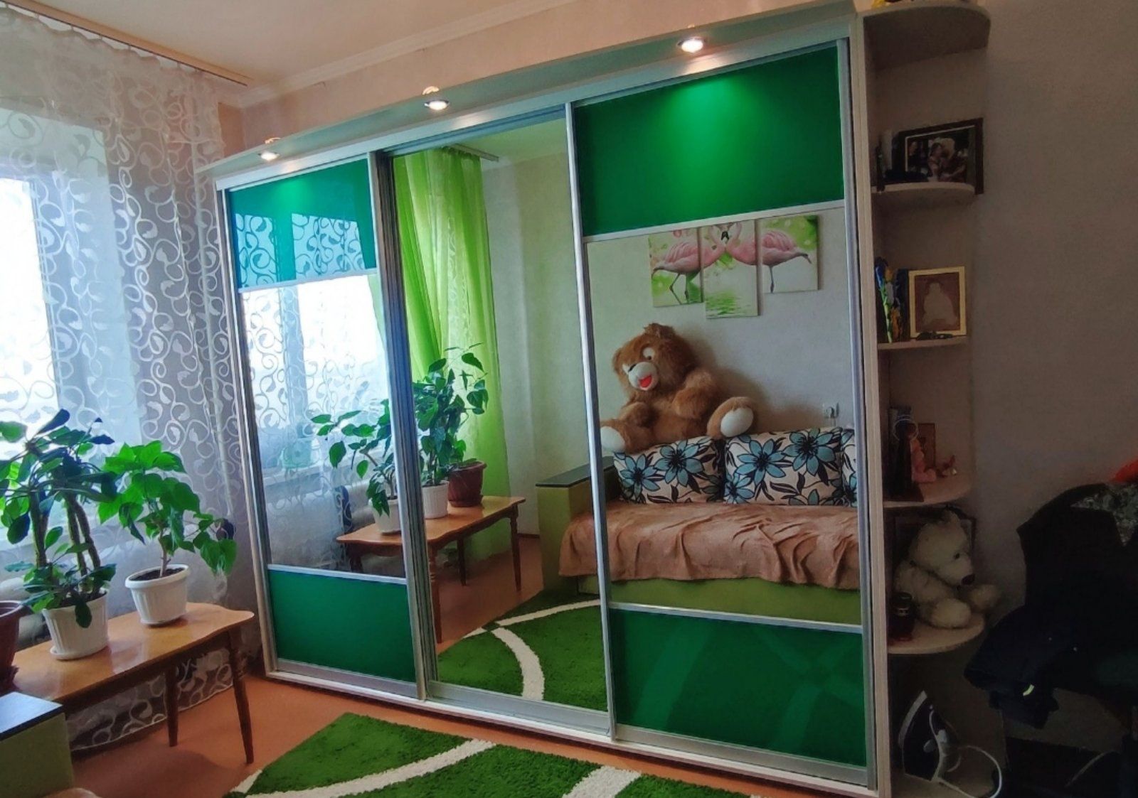 Шкаф купе с консолью