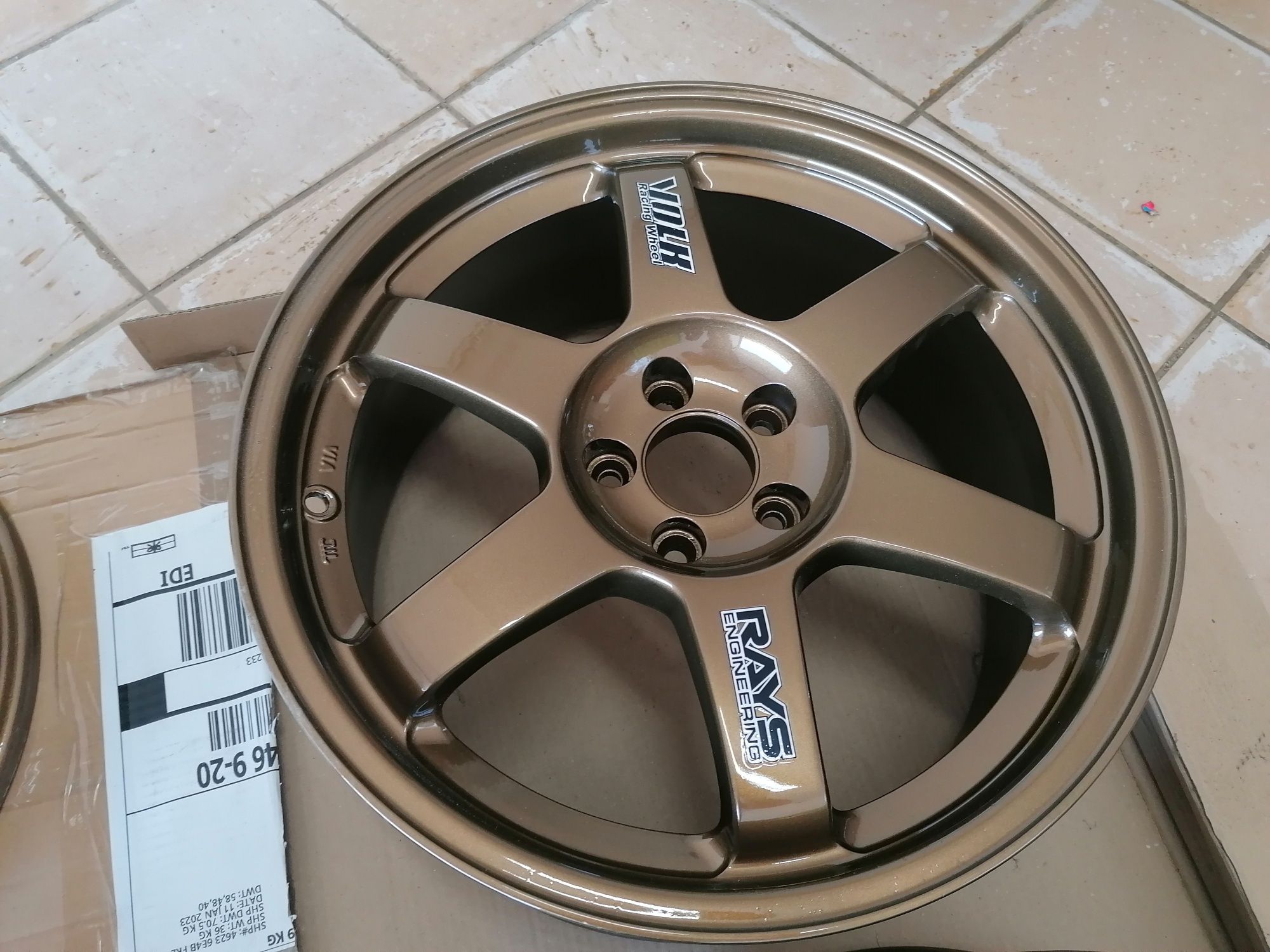 Rays TE37 OG Bronze / Volk Racing wheels