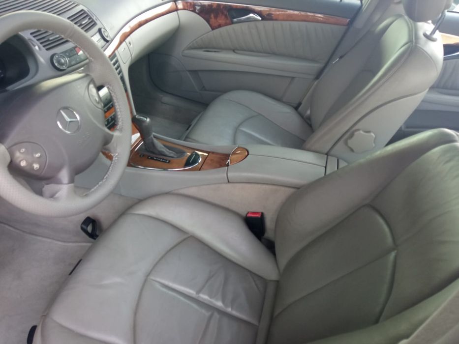 Mercedes-Benz E 220 CDI automático Nacional 265 mil km