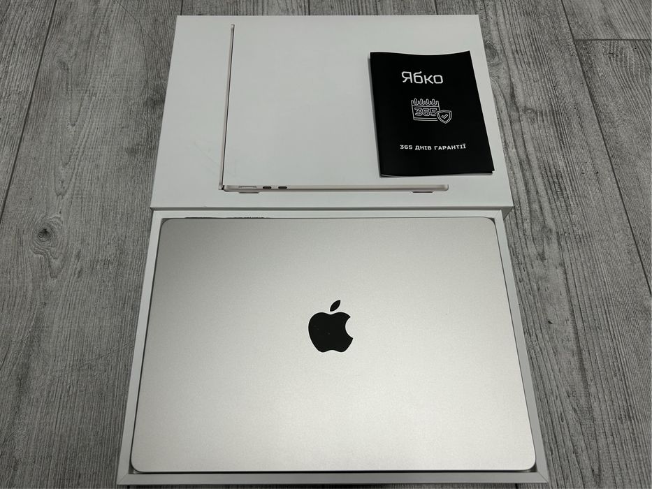 Macbook Air M2 13.6 8/512 10 GPU Starlight ідеал Apple