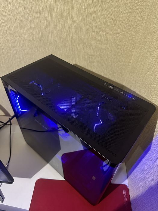 Топовий ігровий ПК ( RTX 5070 12gb, Ryzen 7 7700)