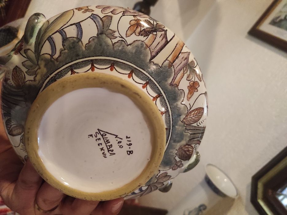 Peças antigas de loiça