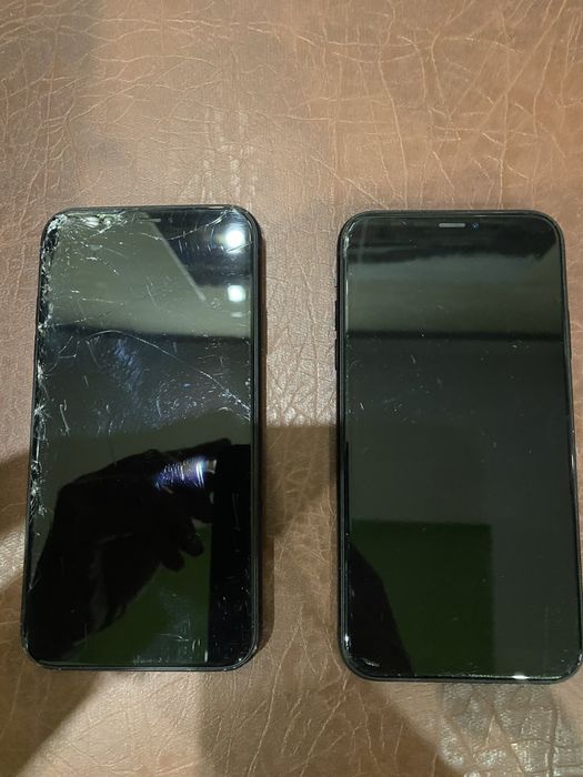 iPhone XR 2 штуки