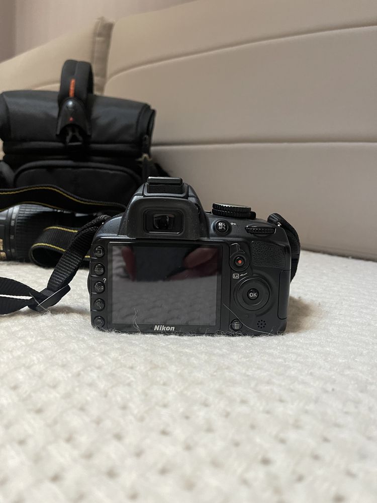 Nikon D3100, сумка, объектив Nikon 55-300mm, штатив