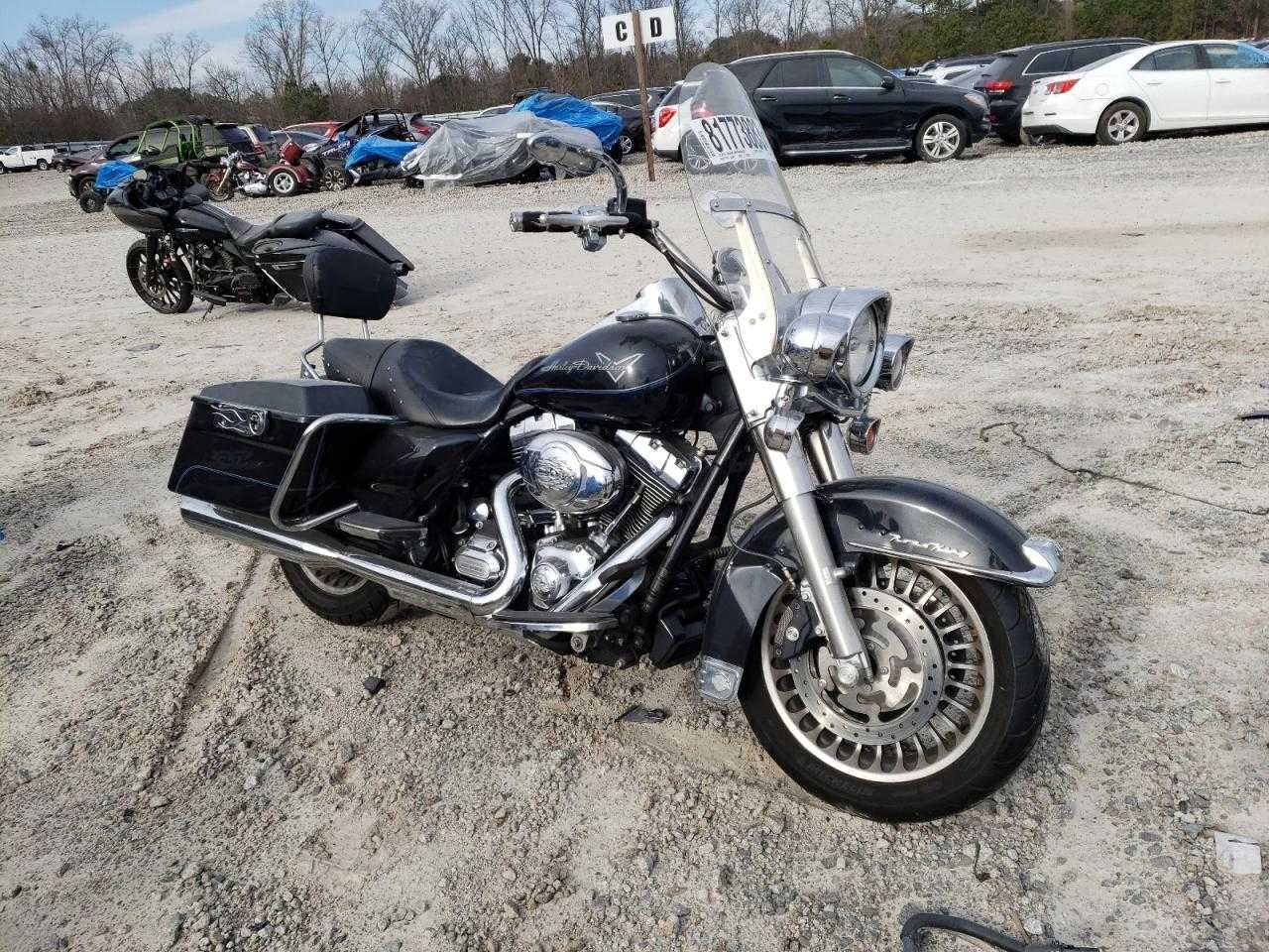 2013 Harley-Davidson FLHR Road King