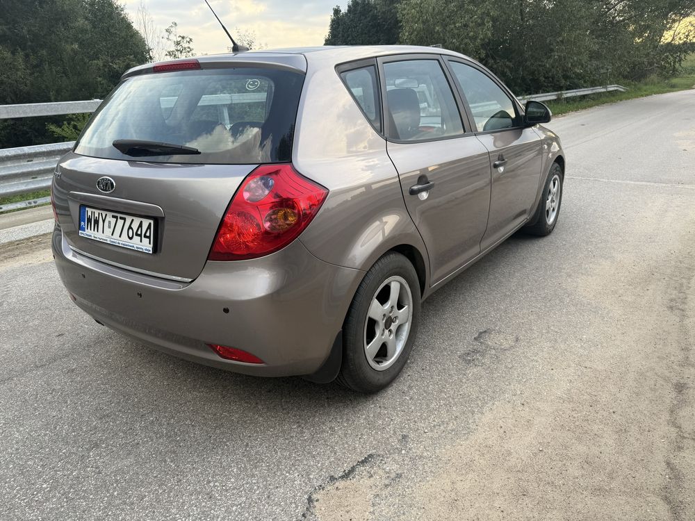 Kia ceed 1.4 benzyna + lpg