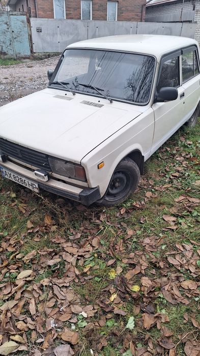 Продам ваз-2105.