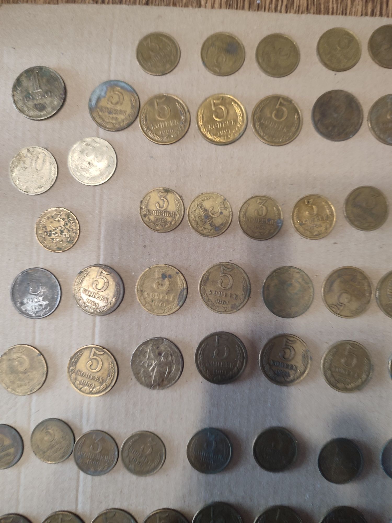 Продам бронзові копійки