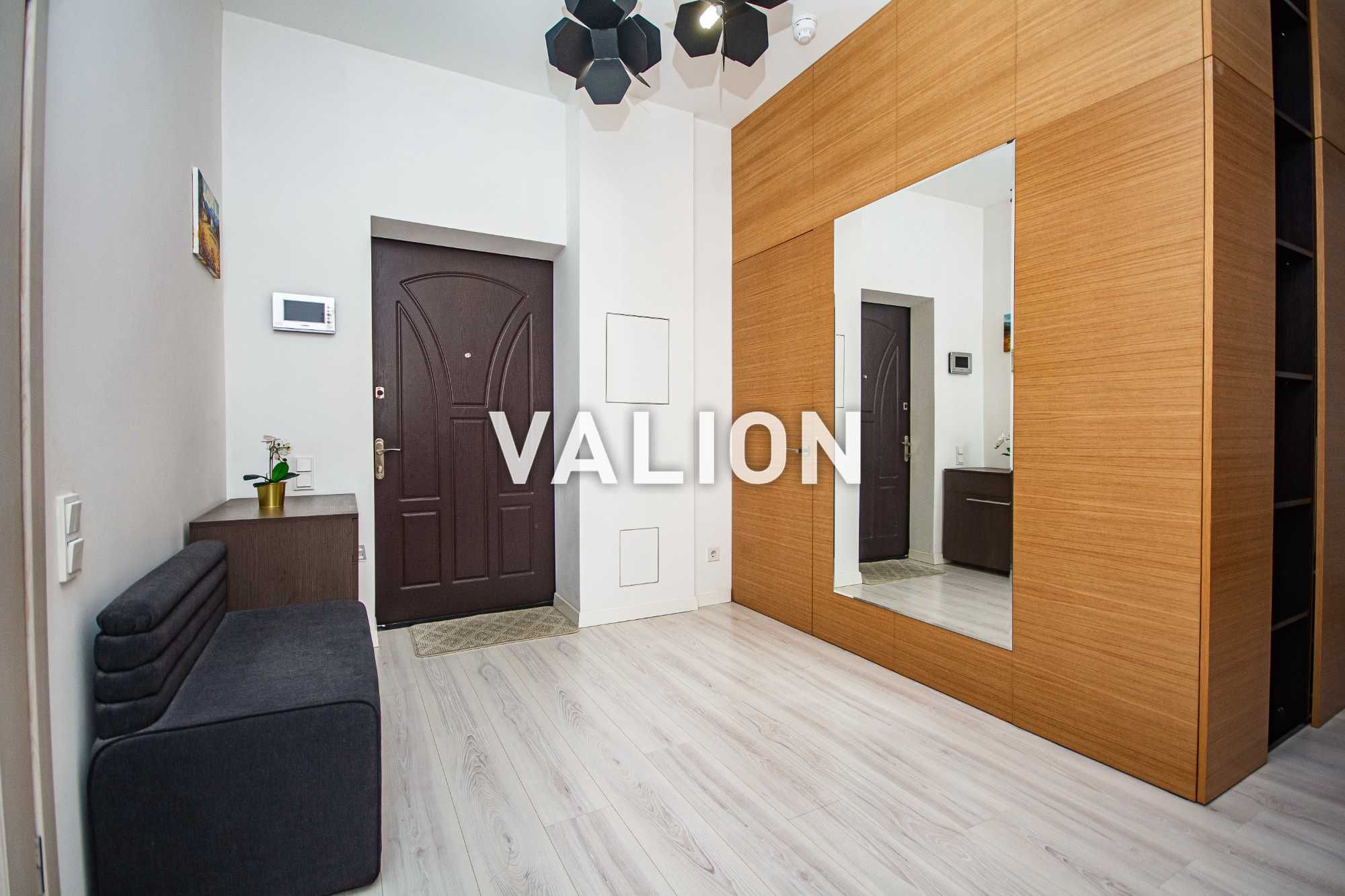 Без % Продаж 2-к квартири, Солом'янська 15А, власний вихід у парк!