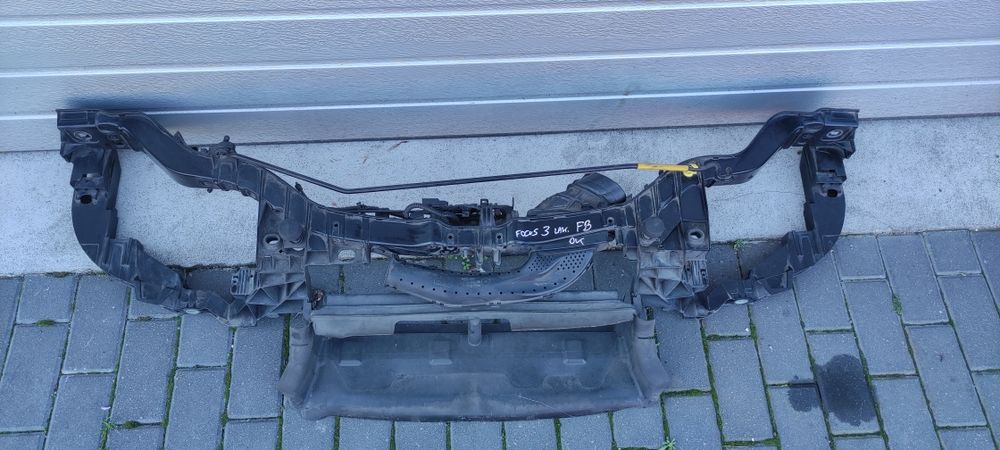 Pas przedni wzmocnienie czołowe okular belka Ford Focus mk3 III FB