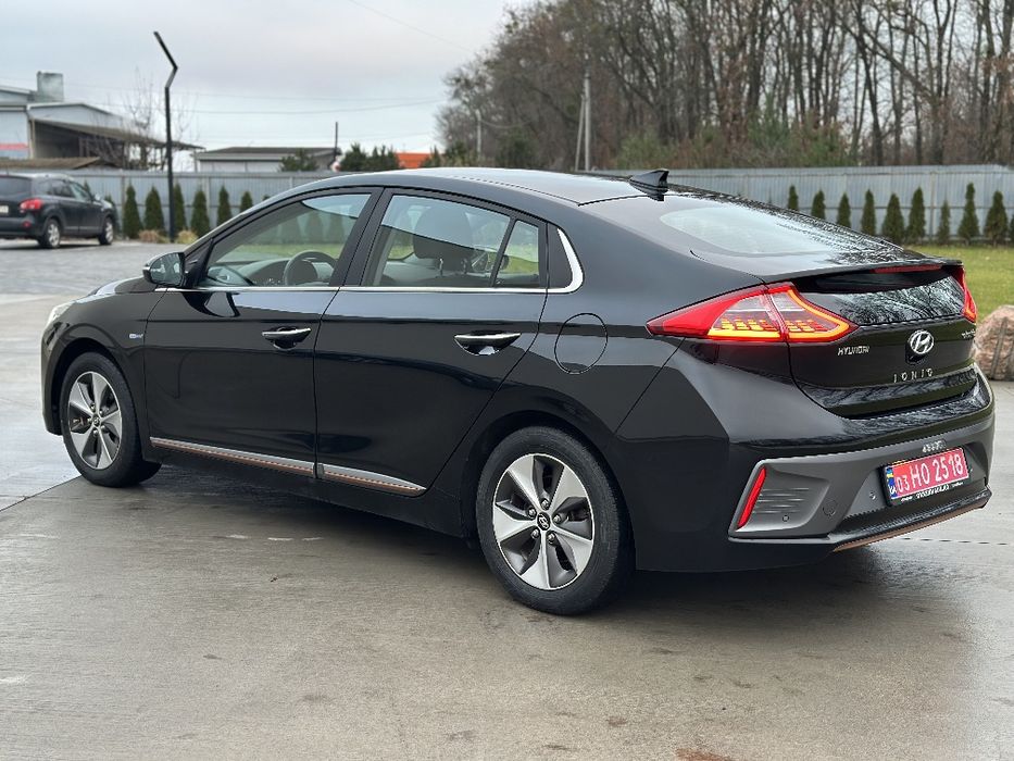 Hyundai Ioniq 2019 рік