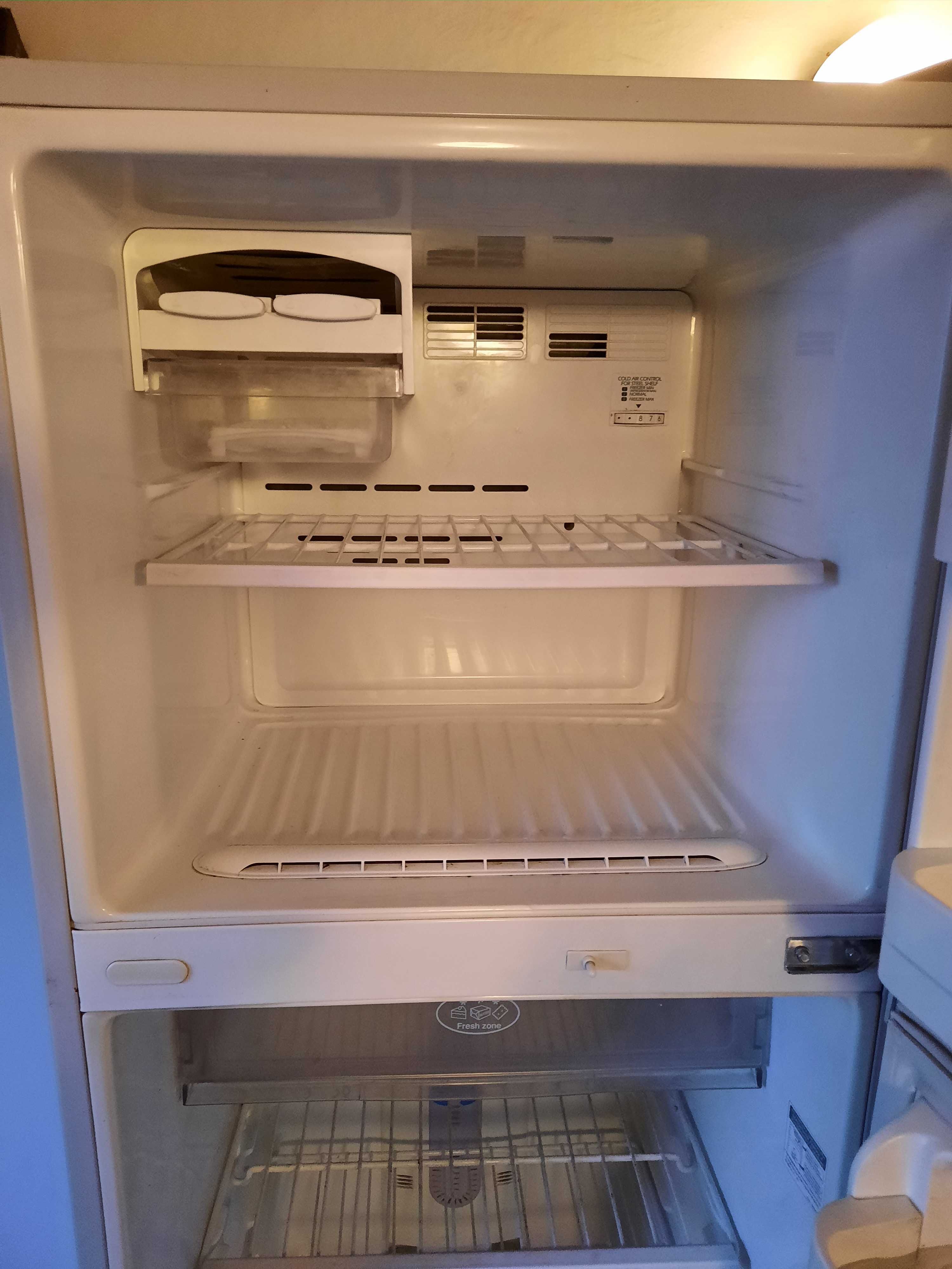 Холодильник  LG   GR - 372SF.