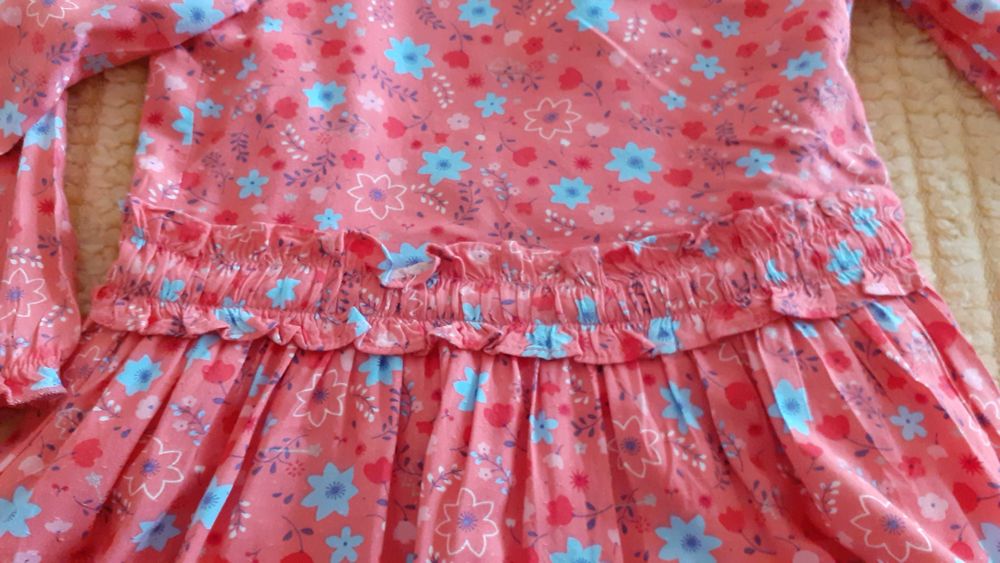 Vestido de Menina de 6 anos - rosa coral - usado uma única vez