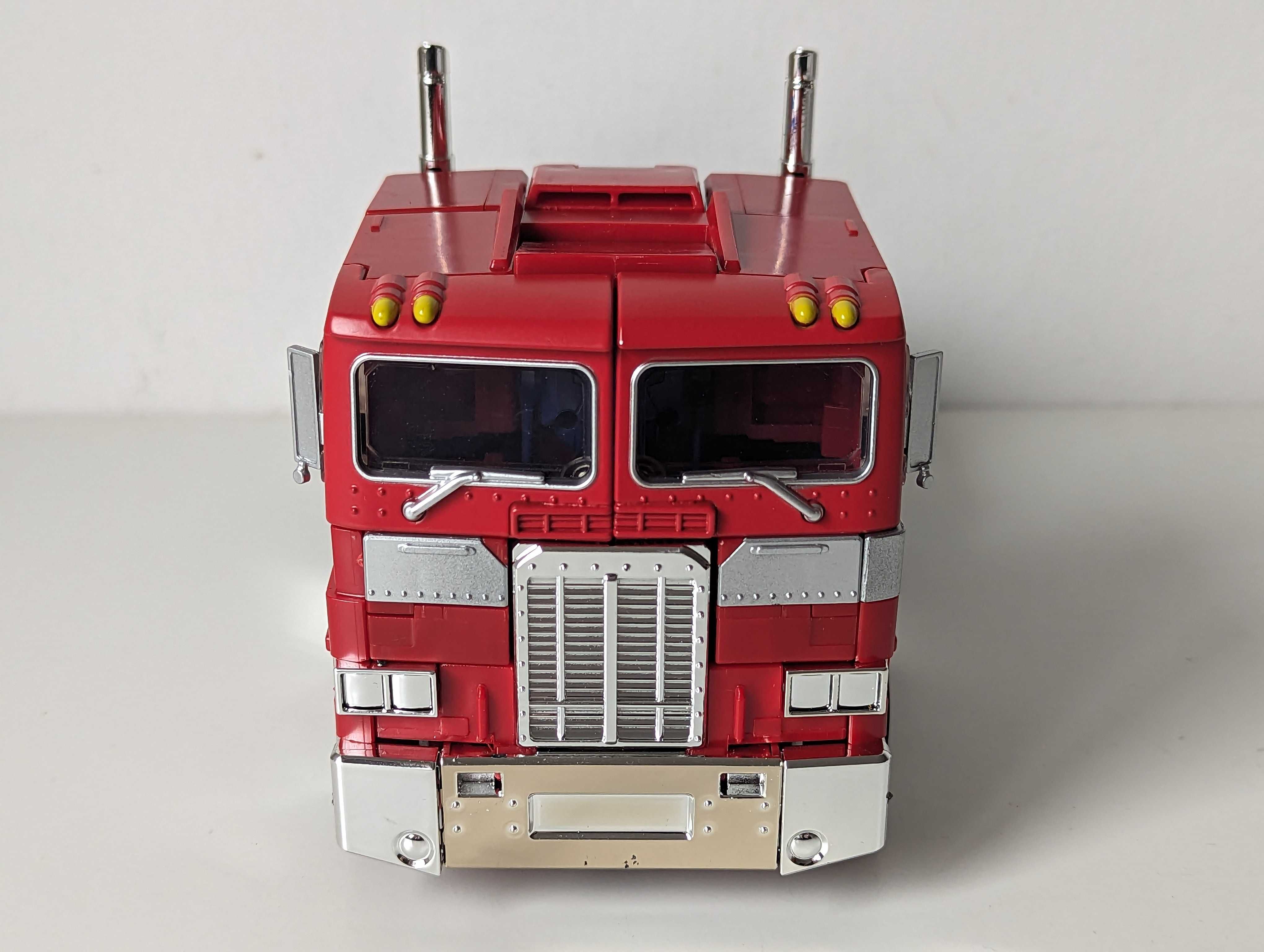 Transformers Autobot Optimus Prime Original | MasterPiece Plus 33 CMs