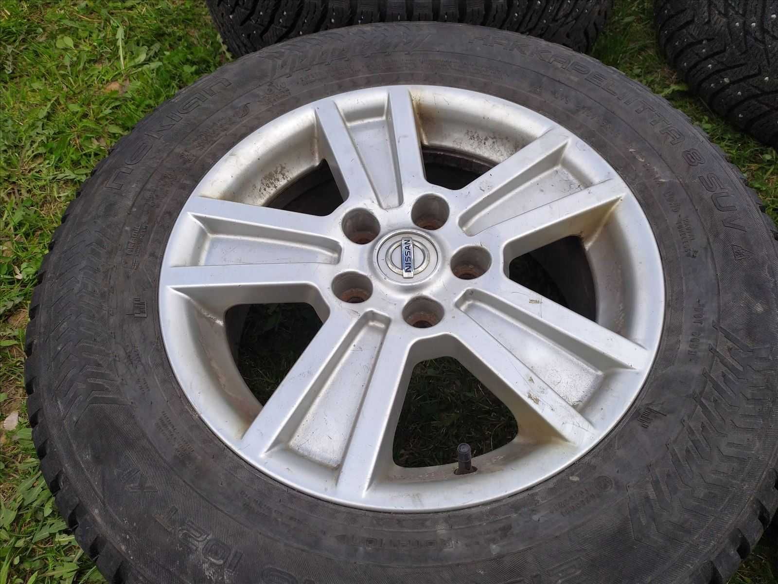 Шини Nokian 215 65 R16 з дисками 6,5jx16H2 Nissan