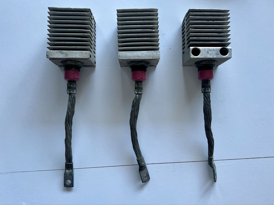Diody prostownicze B200 z radiatorem – PRL, 200A