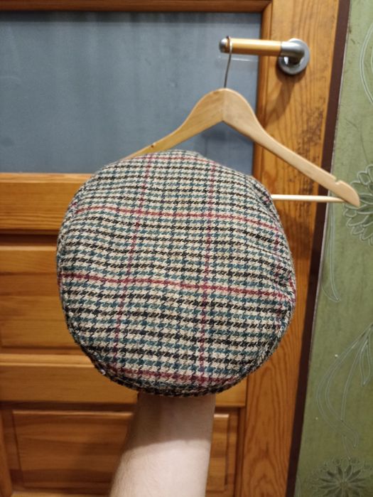 Wełniany kaszkiet rozmiar M, w psi ząb