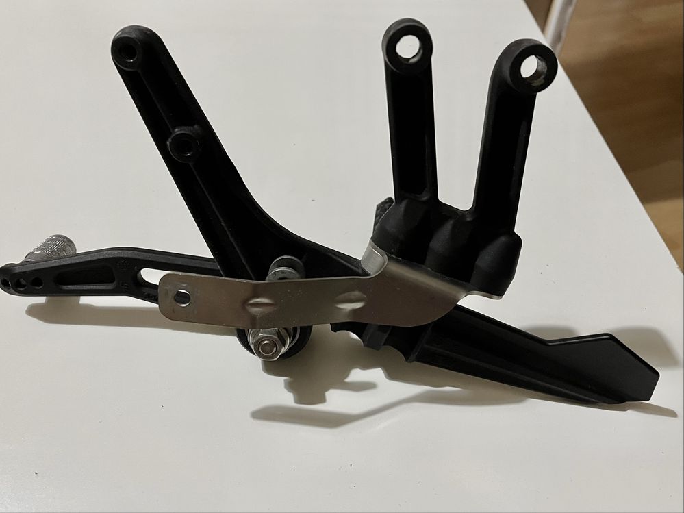 Oryginalne Sety KTM RC8 R / podnóżki