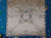 Serweta 85x85 cm, połysk, haft, ażury