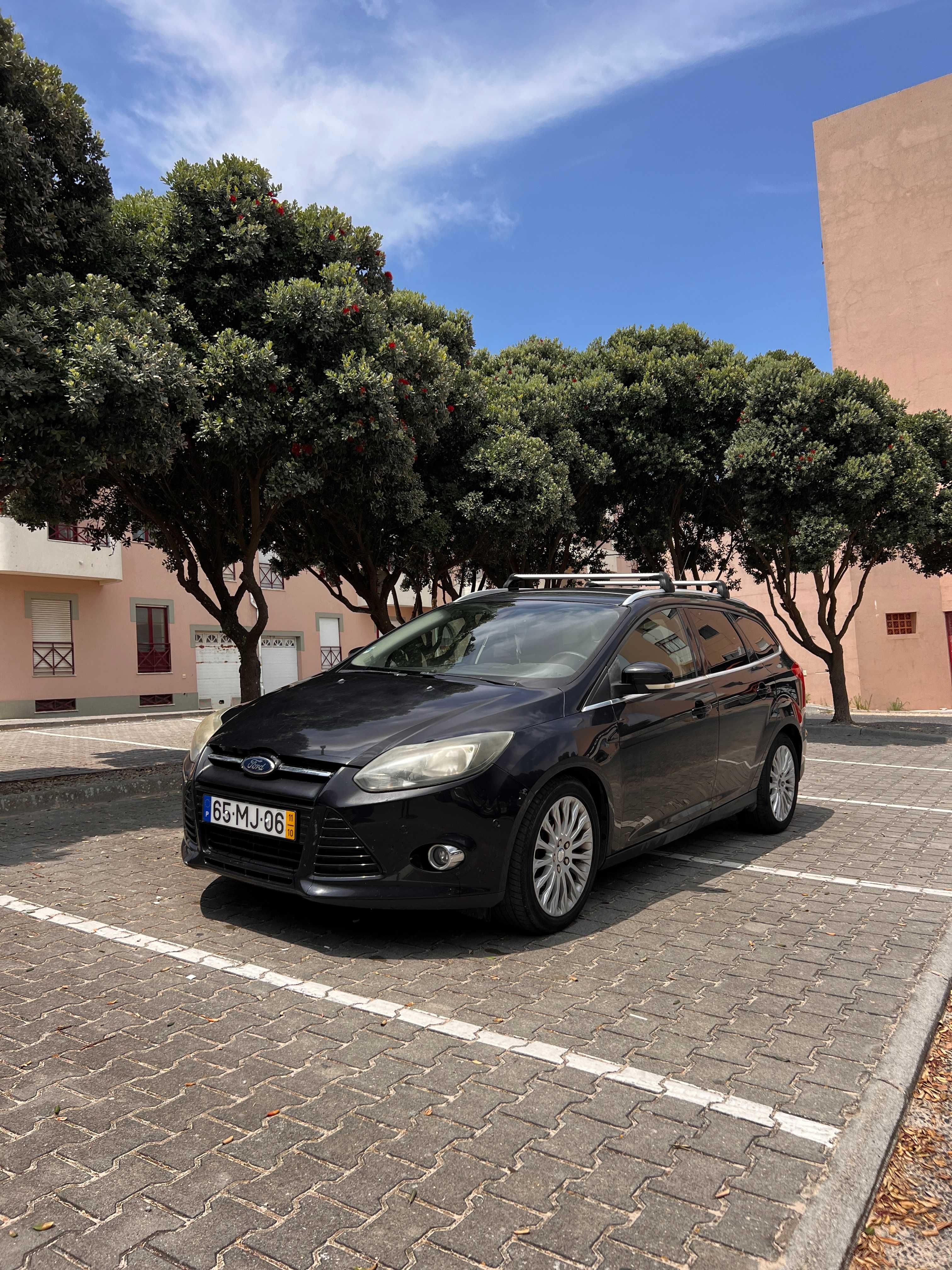 Ford Focus SW 1.6 Titanium 2011 – Full extras, económico e espaçoso