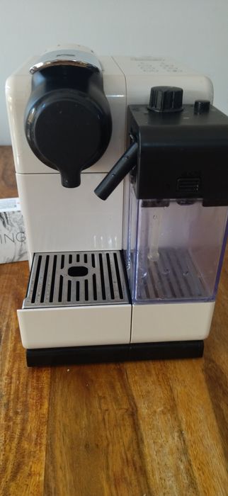 Ekspres do kawy DeLonghi Nespresso kapsułki