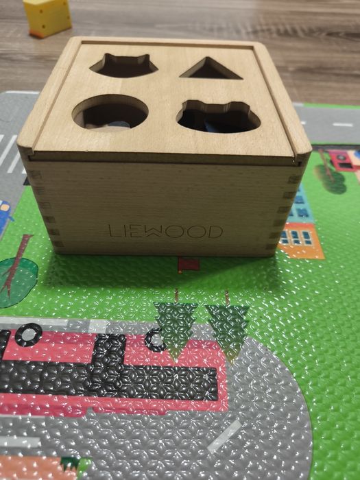 Розвиваючі сортери